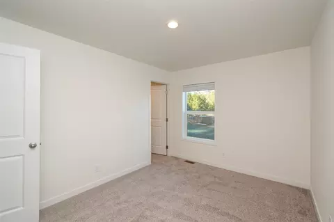 Bedroom - 81 Butterfly Ln, Sequim, WA 98382 photo 2 of 5