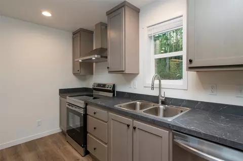 Kitchen - 81 Butterfly Ln, Sequim, WA 98382 photo 4 of 5