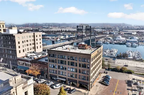 1120 Cliff Ave #405, Tacoma, WA 98402