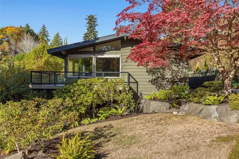 216 NW 115th St, Seattle, WA 98177