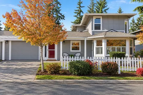 22488 SE 37th Ter #2337, Issaquah, WA 98029