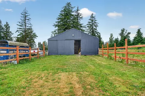 Exterior - 40211 212th Ave SE, Enumclaw, WA 98022 photo 4 of 8