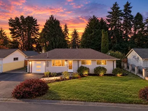 1215 Queen Ave NE, Renton, WA 98056