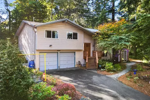 7237 NE 160th St, Kenmore, WA 98028
