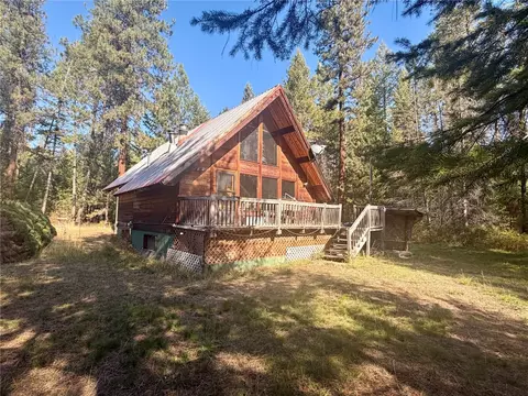 12 Twin Lakes Homes Rd, Inchelium, WA 99138