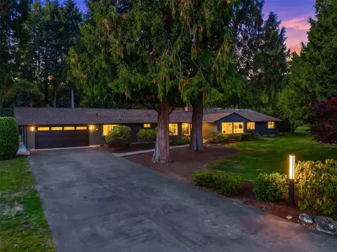 6331 135th Ave NE, Kirkland, WA 98033