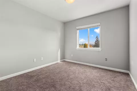 Bedroom - 20133 19th Ave E, Spanaway, WA 98387 photo 4 of 4