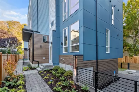 7029 Delridge Way SW, Seattle, WA 98106