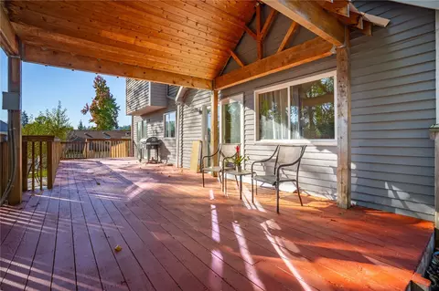 Exterior - 1230 224th Pl SW, Bothell, WA 98021 photo 5 of 16