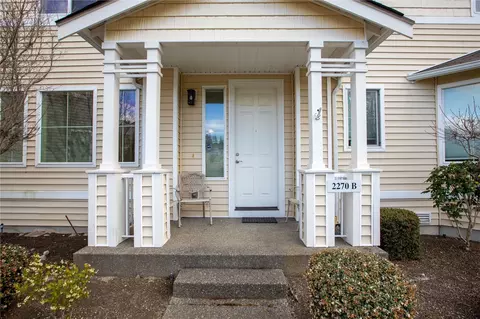 2270 Bobs Hollow Ln #B, Dupont, WA 98327