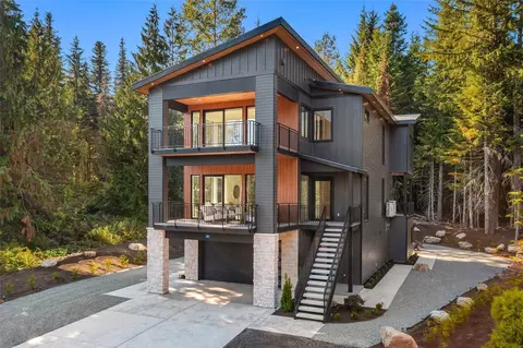 31 Kendall Pl, Snoqualmie Pass, WA 98068