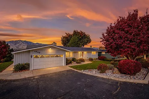 1602 N Aurora Ave, East Wenatchee, WA 98802