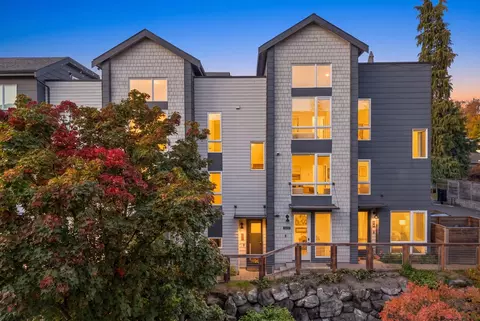 304 N 107th St, Seattle, WA 98133