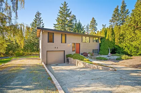 721 W Shelter Bay Dr, La Conner, WA 98257