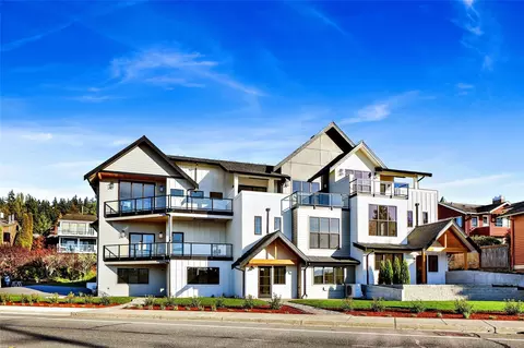 502 12th St, Bellingham, WA 98225