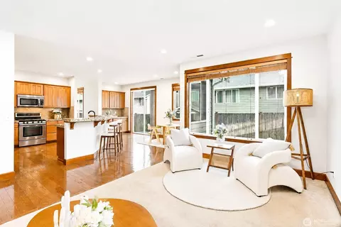 Living - 3130 171st Pl SE, Bothell, WA 98012 photo 9 of 9