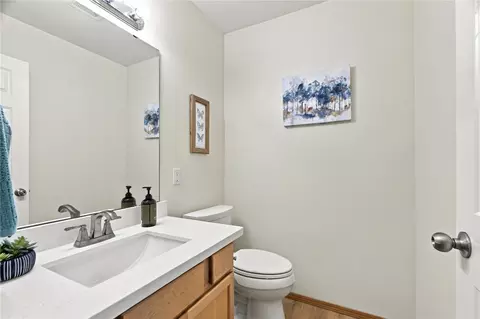 Bath - 3232 135th Pl SE, Mill Creek, WA 98012 photo 1 of 4