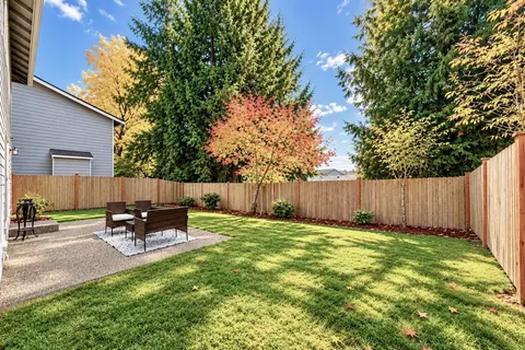 Exterior - 3232 135th Pl SE, Mill Creek, WA 98012 photo 4 of 8