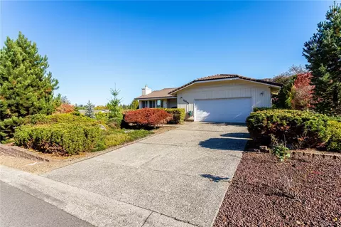 24704 132nd Pl SE, Kent, WA 98042