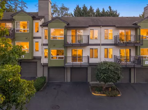 31500 33rd Pl SW #V102, Federal Way, WA 98023