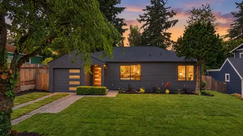 3152 NE 82nd St, Seattle, WA 98115