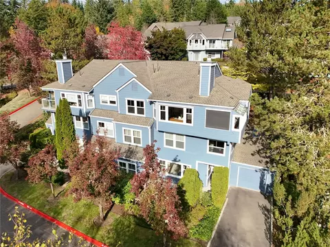 22772 SE 43rd Ln, Issaquah, WA 98029