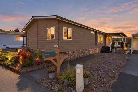 104 Sereno Circle Dr, Bremerton, WA 98312