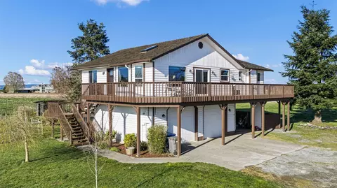 9405 Thomle Rd, Stanwood, WA 98292