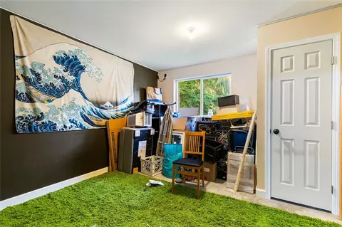 Bedroom - 7943 Apache Dr, Maple Falls, WA 98266 photo 1 of 3