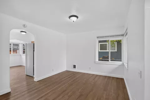Living - 2119 Walnut St #B, Everett, WA 98201 photo 2 of 2