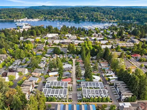 521 Madrona Way NE #32&13, Bainbridge Island, WA 98110