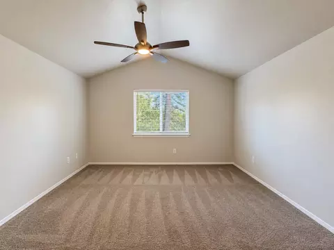 Bedroom - 25513 35th Ave E, Spanaway, WA 98387 photo 4 of 5