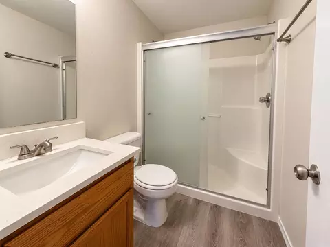 Bath - 25513 35th Ave E, Spanaway, WA 98387 photo 1 of 3