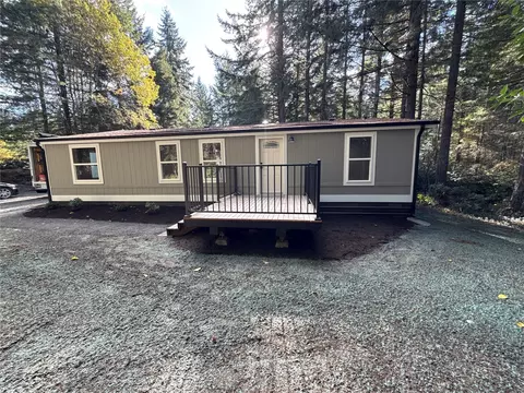3312 SE Badger Ln, Port Orchard, WA 98367