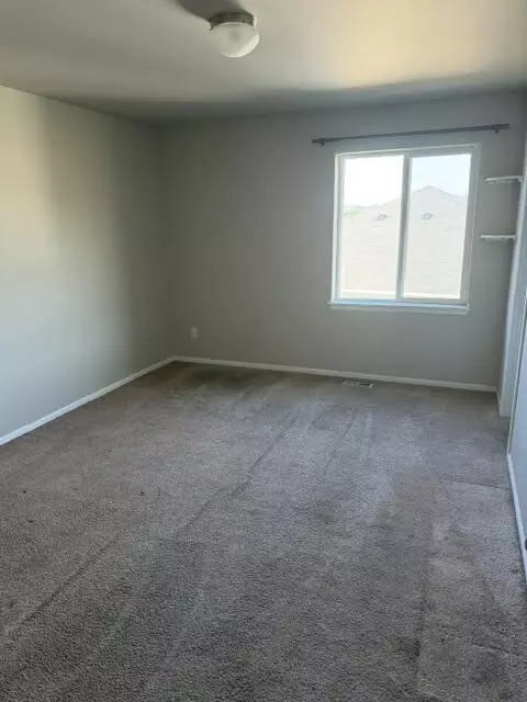 Bedroom - 1121 Sigafoos Ave NW, Orting, WA 98360 photo 2 of 2