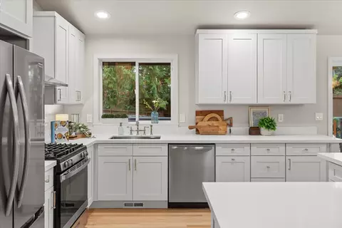 Kitchen - 3422 201st Pl SE, Bothell, WA 98012 photo 1 of 3