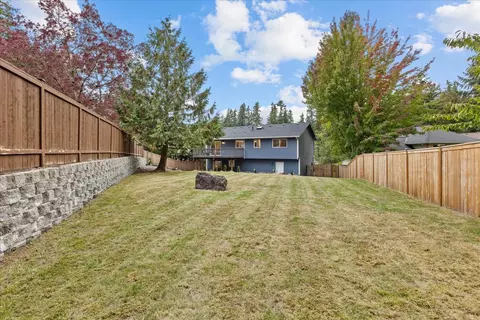 Exterior - 3422 201st Pl SE, Bothell, WA 98012 photo 4 of 11