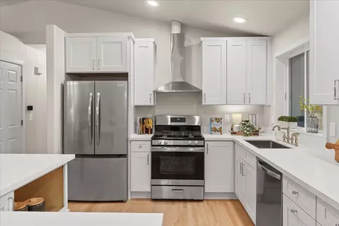 Kitchen - 3422 201st Pl SE, Bothell, WA 98012 photo 3 of 3