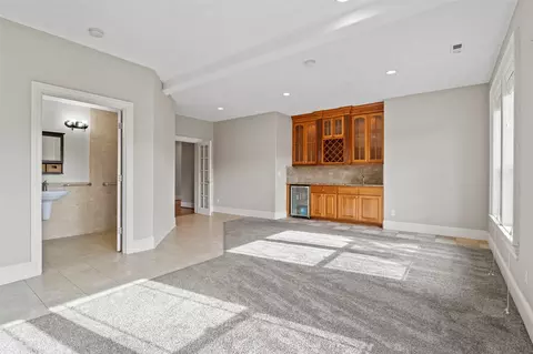 Living - 1519 NW 36th Ave, Camas, WA 98607 photo 3 of 4