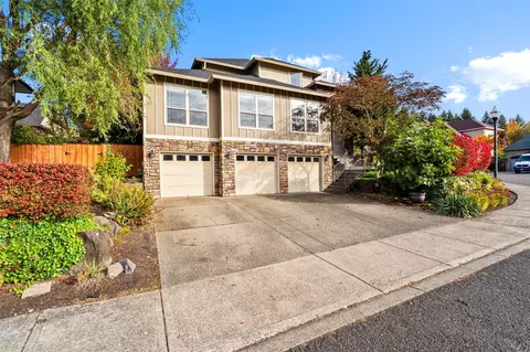 Exterior - 1519 NW 36th Ave, Camas, WA 98607 photo 3 of 6