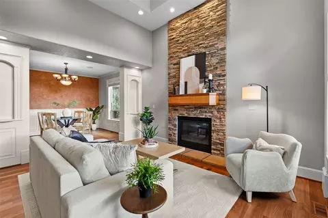 Living - 1519 NW 36th Ave, Camas, WA 98607 photo 1 of 4