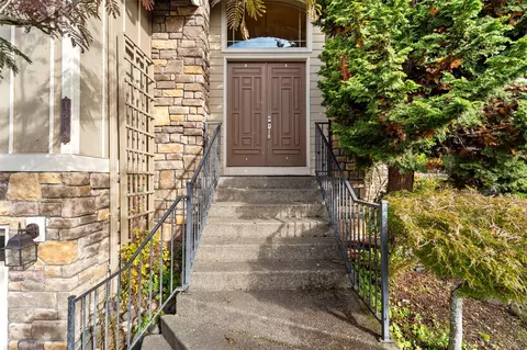 Entry Way - 1519 NW 36th Ave, Camas, WA 98607 photo 1 of 4