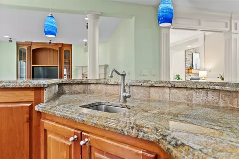 Kitchen - 1519 NW 36th Ave, Camas, WA 98607 photo 6 of 6