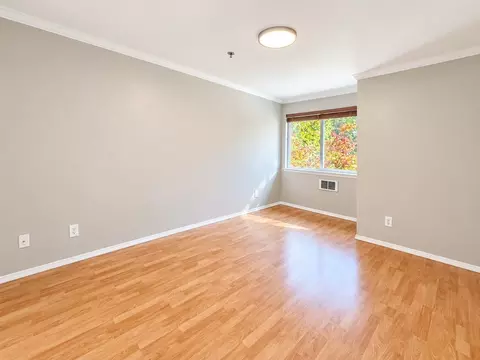 Living - 19418 Bothell Way NE #A302, Bothell, WA 98011 photo 3 of 4