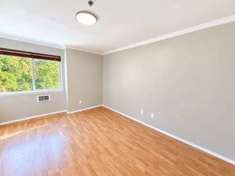 Living - 19418 Bothell Way NE #A302, Bothell, WA 98011 photo 4 of 4