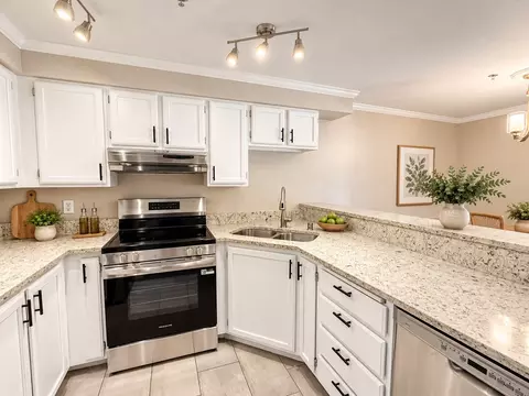 Kitchen - 19418 Bothell Way NE #A302, Bothell, WA 98011 photo 1 of 1
