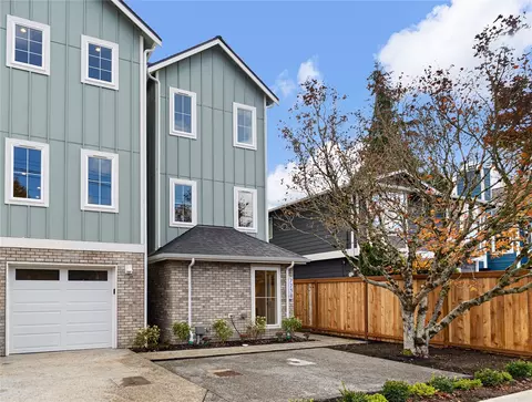 7738 36th Ave NE, Seattle, WA 98115