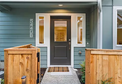 5440 B 21st Ave SW, Seattle, WA 98106