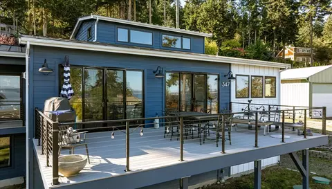 347 Marine Dr, Coupeville, WA 98239