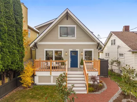 7717 2nd Ave NE, Seattle, WA 98155